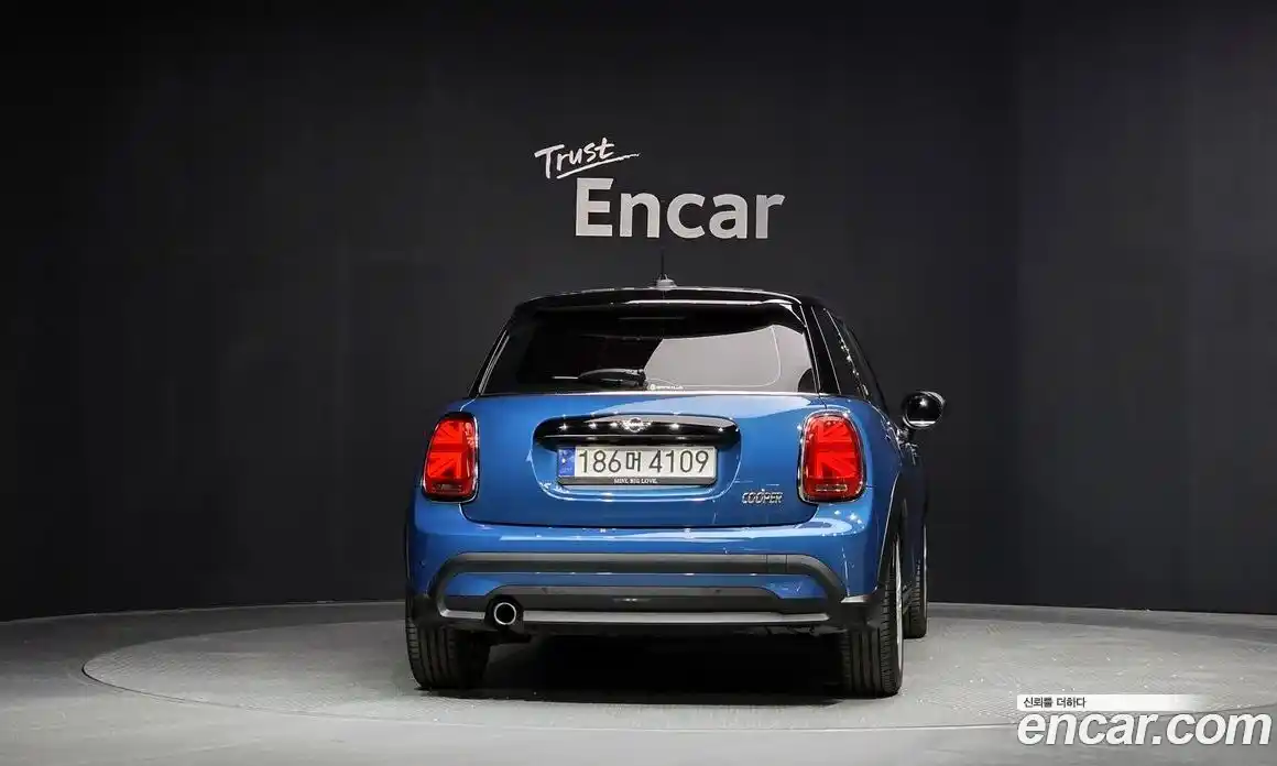 Mini Cooper 2022 1.5 Автомат в Москве № 166970, фото 17