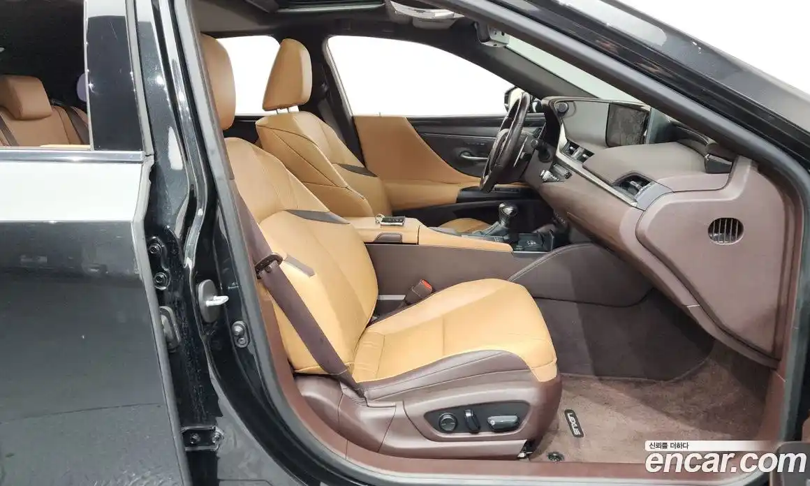 Lexus ES 2021 2.5 Автомат в Москве № 168262, фото 14