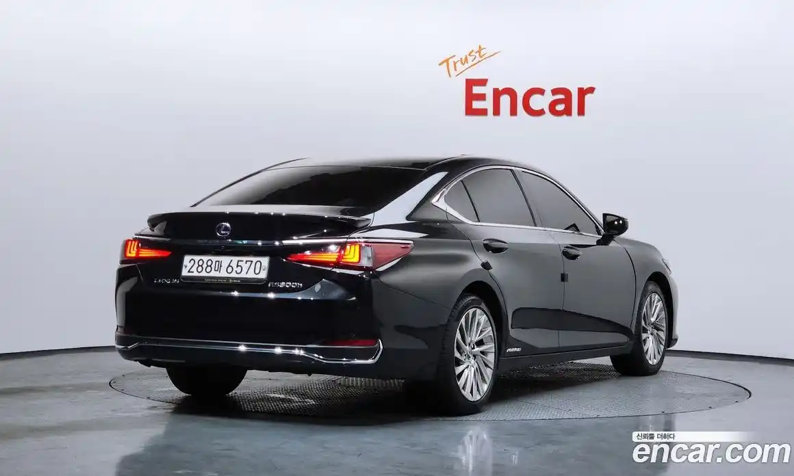 Lexus ES 2021 2.5 Автомат в Москве № 168262, фото 9