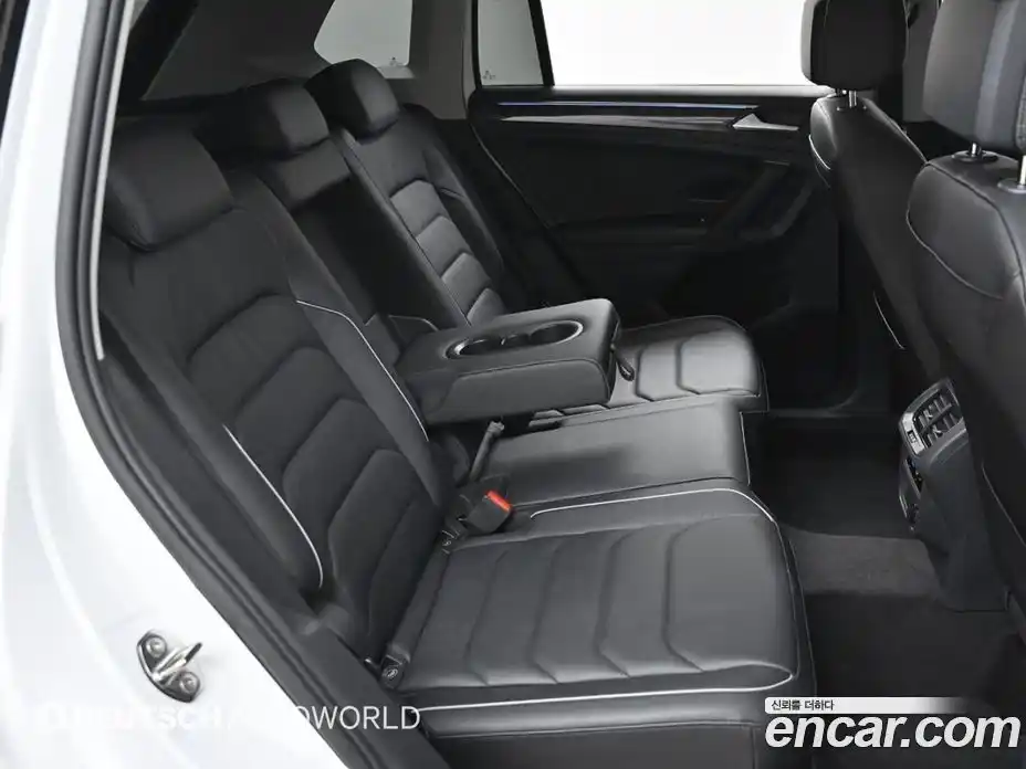 Volkswagen Tiguan 2023 2.0 Автомат в Москве № 169195, фото 12