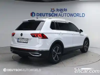 Volkswagen Tiguan 2023 2.0 Автомат в Москве № 169195, миниатюра 2