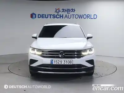 Volkswagen Tiguan 2023 2.0 Автомат в Москве № 169195, миниатюра 3