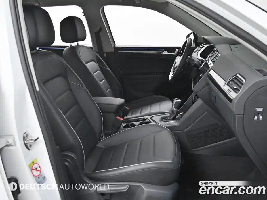 Volkswagen Tiguan 2023 2.0 Автомат в Москве № 169195, фото 10