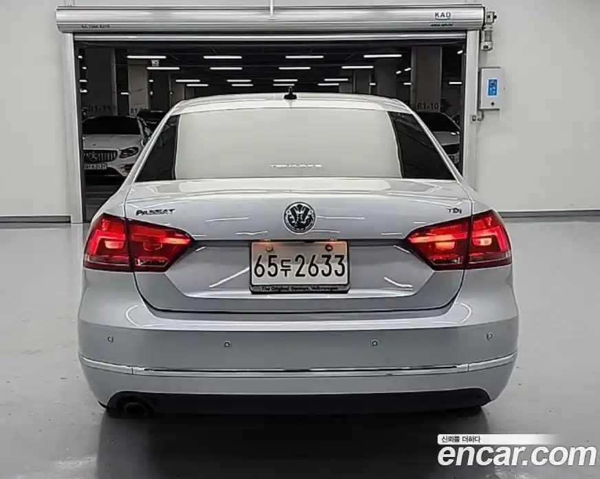 Volkswagen Passat 2013 2.0 Автомат в Москве № 169304, фото 3