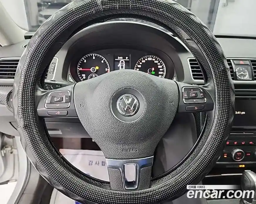 Volkswagen Passat 2013 2.0 Автомат в Москве № 169304, фото 9
