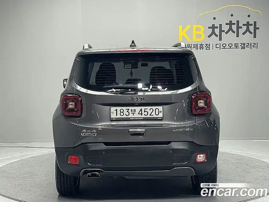 Jeep Renegade 2019 2.0 Автомат в Москве № 170070, фото 4