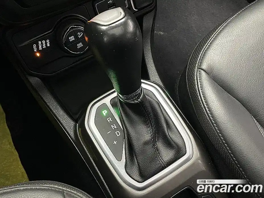 Jeep Renegade 2019 2.0 Автомат в Москве № 170070, фото 9