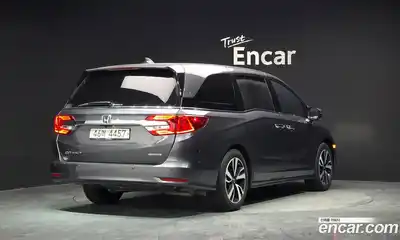 Honda Odyssey 2019 3.5 Автомат в Москве № 170440, миниатюра 7