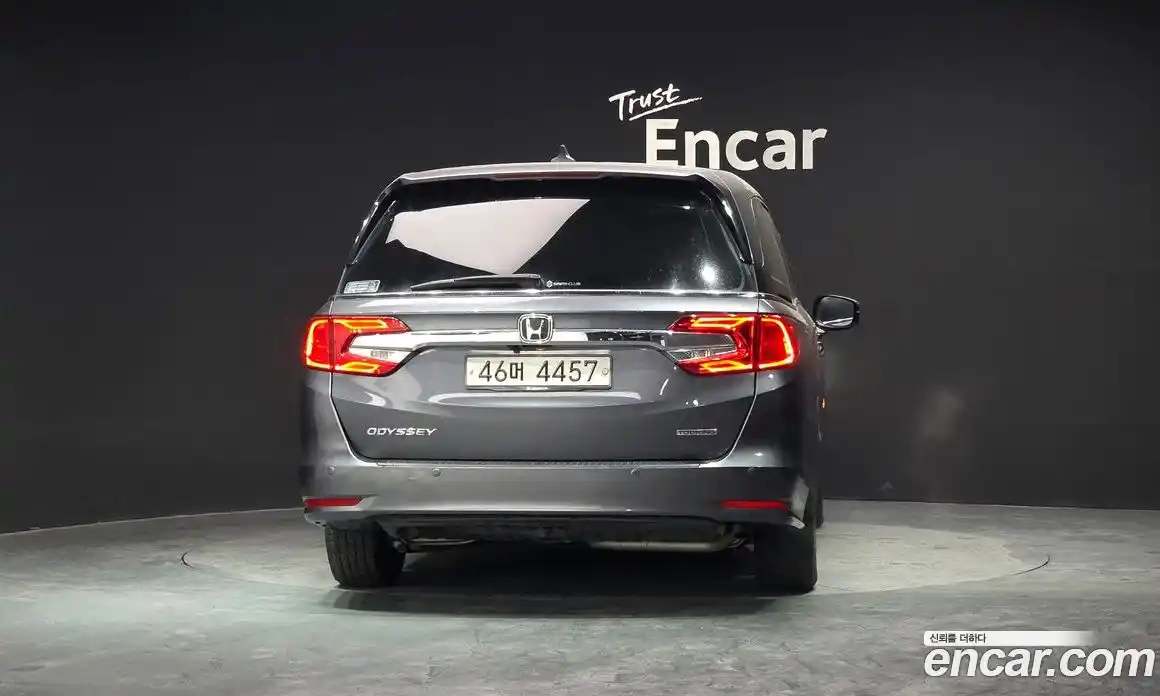 Honda Odyssey 2019 3.5 Автомат в Москве № 170440, фото 8