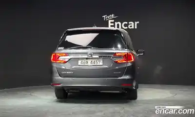 Honda Odyssey 2019 3.5 Автомат в Москве № 170440, миниатюра 8
