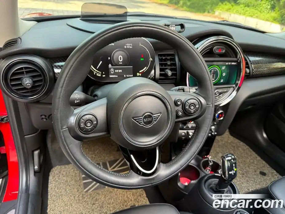 Mini Cooper 2021 2.0 Автомат в Москве № 172483, фото 12