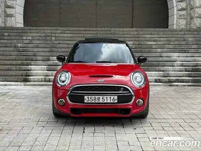 Mini Cooper 2021 2.0 Автомат в Москве № 172483, миниатюра 2