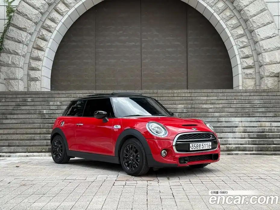 Mini Cooper 2021 2.0 Автомат в Москве № 172483, фото 3