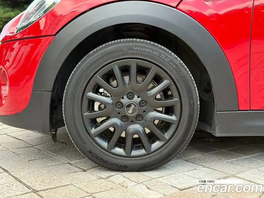 Mini Cooper 2021 2.0 Автомат в Москве № 172483, фото 8