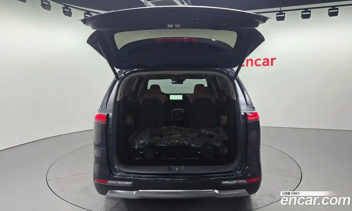 Kia Canival 2023 3.5 Автомат в Москве № 17495, фото 20