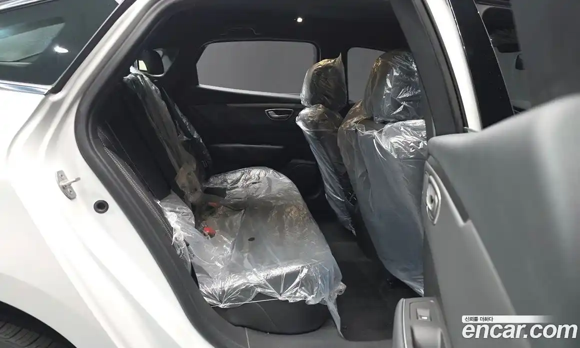 Renault SM6 2025 1.3 Автомат в Москве № 176214, фото 12