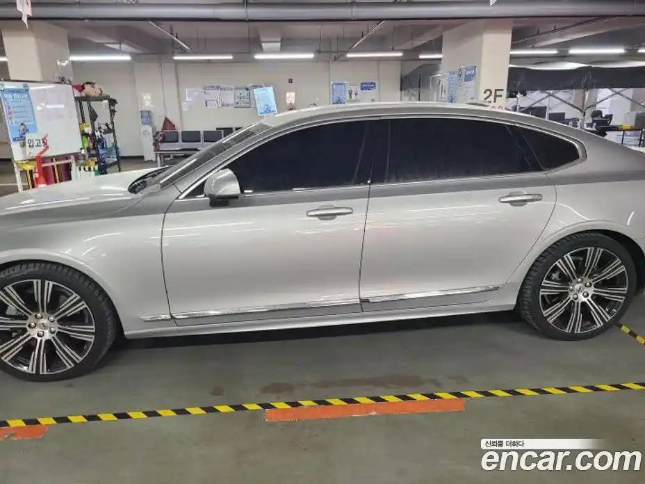 Volvo S90 2024 2.0 Автомат в Москве № 177568, фото 3
