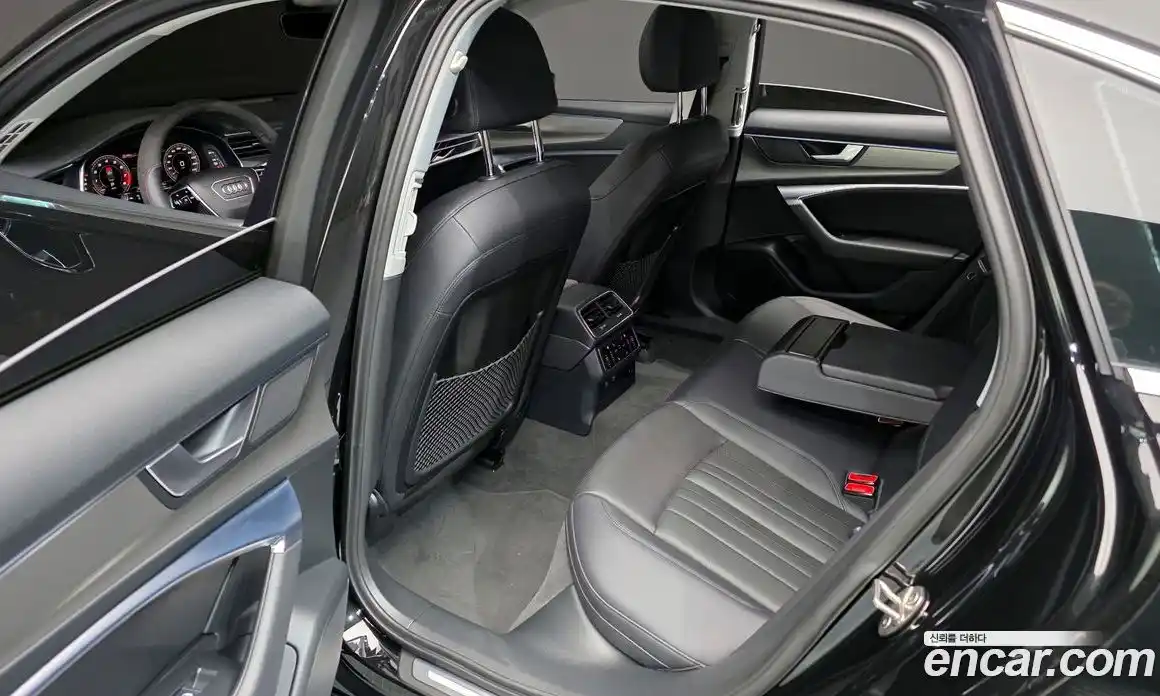 Audi A6 2021 2.0 Автомат в Москве № 179706, фото 11