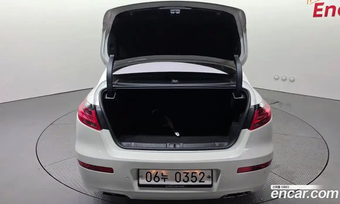 Renault SM7 2017 2.5 Автомат в Москве № 184057, фото 12