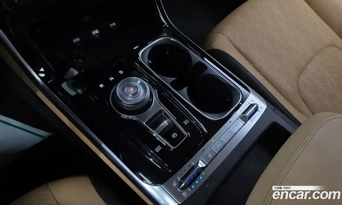 Kia Canival 2023 2.2 Автомат в Москве № 18443, фото 5