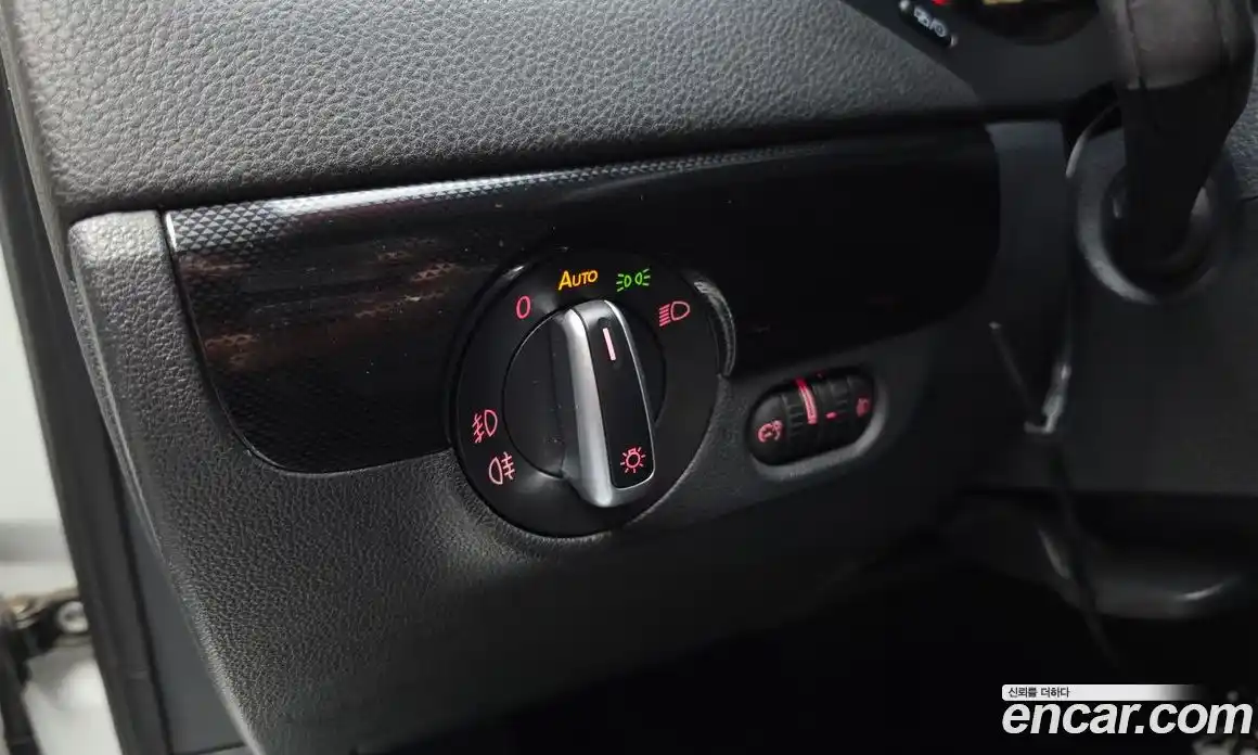 Volkswagen Jetta 2014 2.0 Автомат в Москве № 185297, фото 16