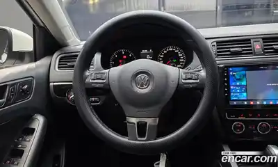 Volkswagen Jetta 2014 2.0 Автомат в Москве № 185297, миниатюра 2