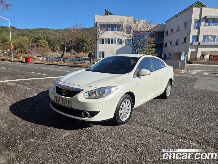 Renault SM3 2010 1.6 Автомат в Москве № 186162, фото 1