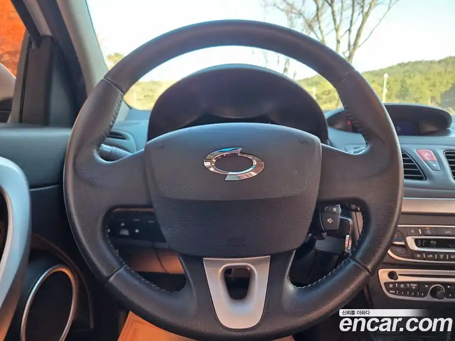 Renault SM3 2010 1.6 Автомат в Москве № 186162, фото 7