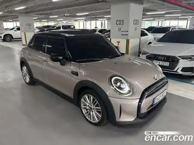 Mini Cooper 2022 1.5 Автомат в Москве № 187860, миниатюра 2