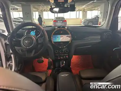 Mini Cooper 2022 1.5 Автомат в Москве № 187860, миниатюра 6