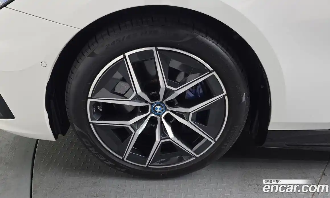 BMW i5 2024 0.2 Автомат в Москве № 188122, фото 14