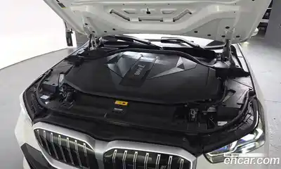 BMW i5 2024 0.2 Автомат в Москве № 188122, миниатюра 6