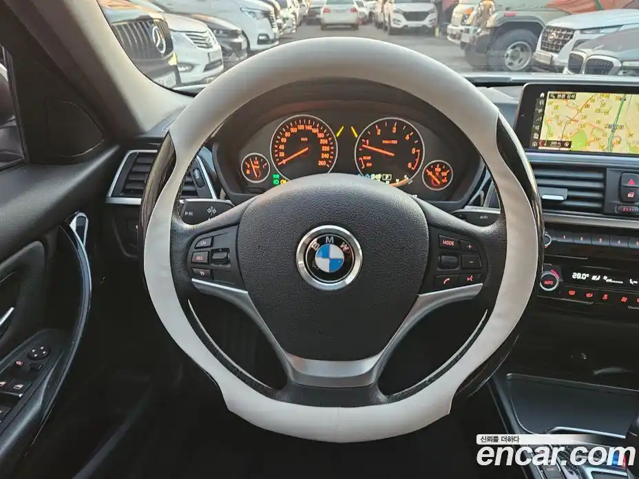 BMW 3-Series 2018 2.0 Автомат в Москве № 193050, фото 12