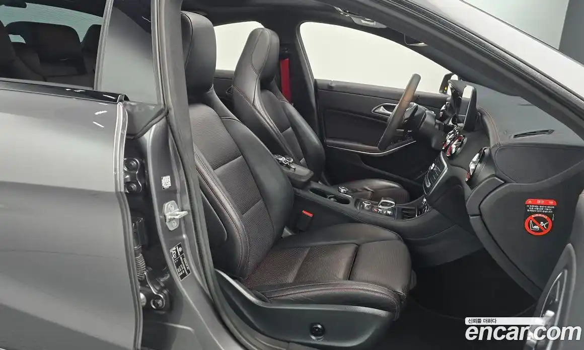 Mercedes-Benz CLA-Class 2018 2.0 Автомат в Москве № 194677, фото 15