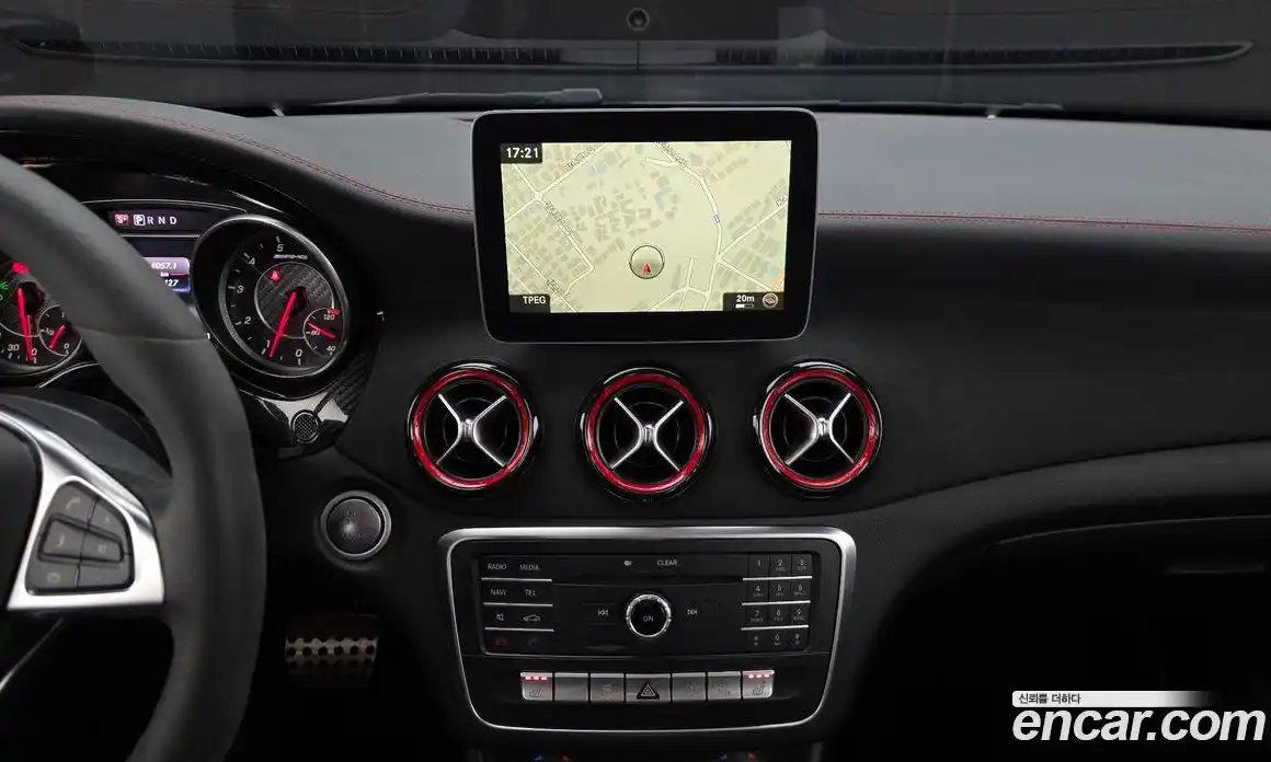 Mercedes-Benz CLA-Class 2018 2.0 Автомат в Москве № 194677, фото 4