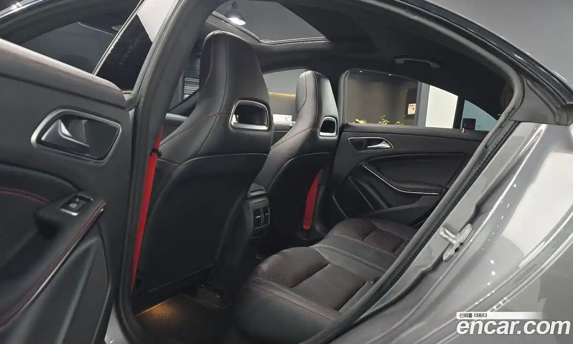 Mercedes-Benz CLA-Class 2018 2.0 Автомат в Москве № 194677, фото 10