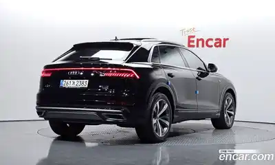 Audi Q8 2022 3.0 Автомат в Москве № 196388, миниатюра 2