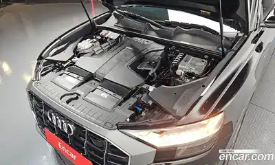 Audi Q8 2022 3.0 Автомат в Москве № 196388, миниатюра 6