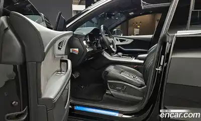 Audi Q8 2022 3.0 Автомат в Москве № 196388, миниатюра 7