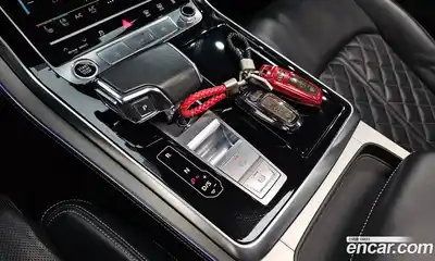 Audi Q8 2022 3.0 Автомат в Москве № 196388, миниатюра 8