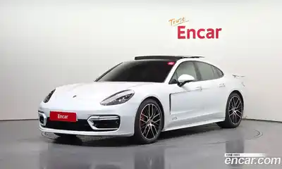 Porsche Panamera, 2021