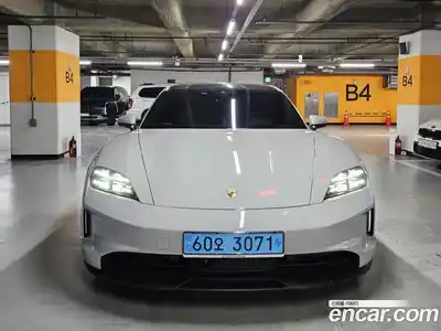 Porsche Taycan 2025 Автомат в Москве № 197784, миниатюра 2