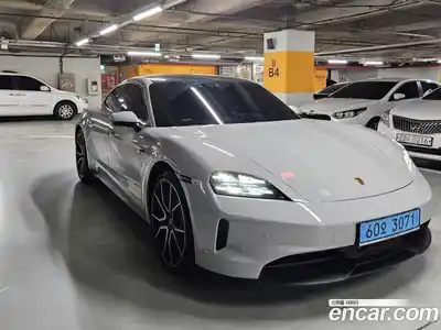 Porsche Taycan 2025 Автомат в Москве № 197784, миниатюра 3