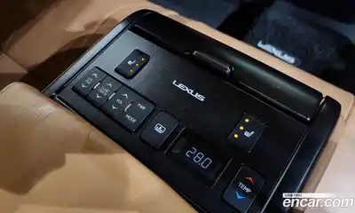 Lexus ES 2022 2.5 Автомат в Москве № 198815, миниатюра 2