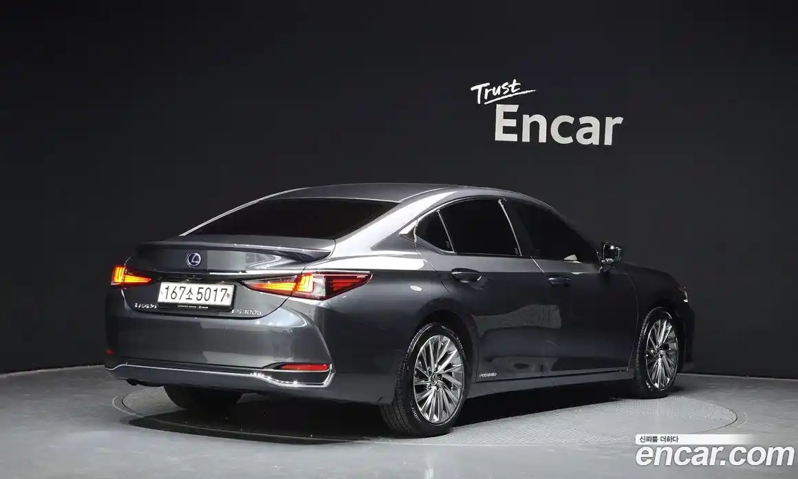 Lexus ES 2022 2.5 Автомат в Москве № 198848, фото 17