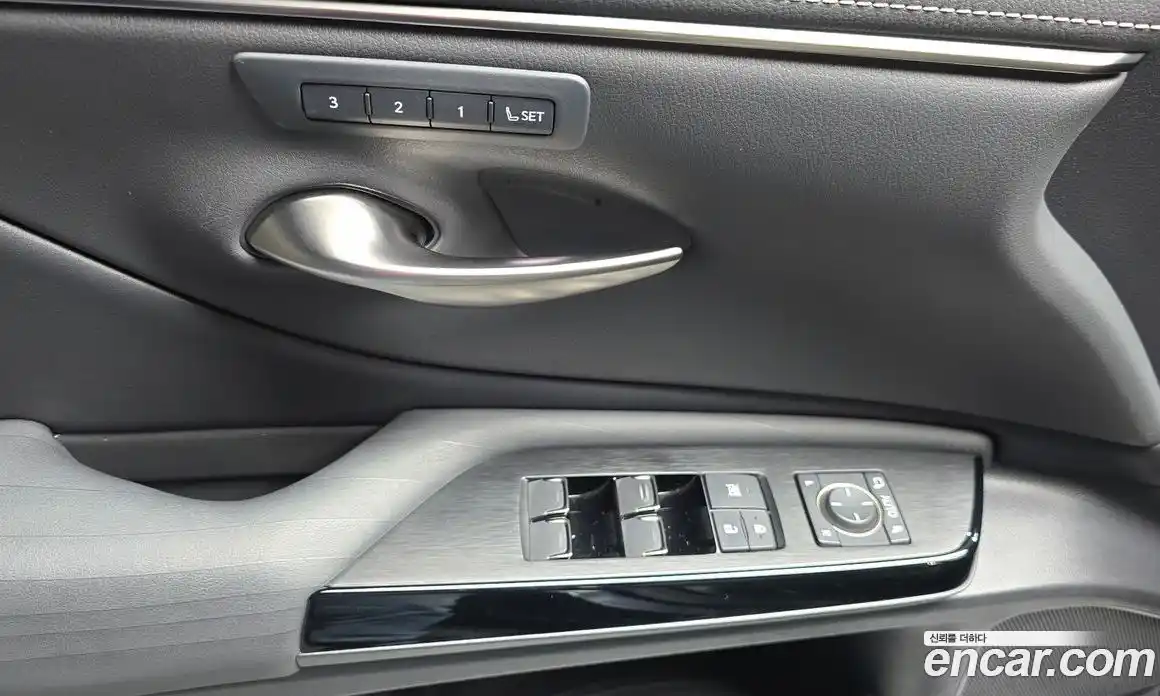 Lexus ES 2022 2.5 Автомат в Москве № 198848, фото 18