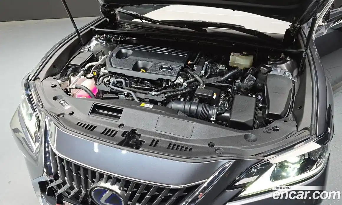 Lexus ES 2022 2.5 Автомат в Москве № 198848, фото 19