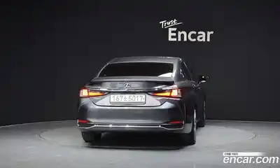 Lexus ES 2022 2.5 Автомат в Москве № 198848, миниатюра 5