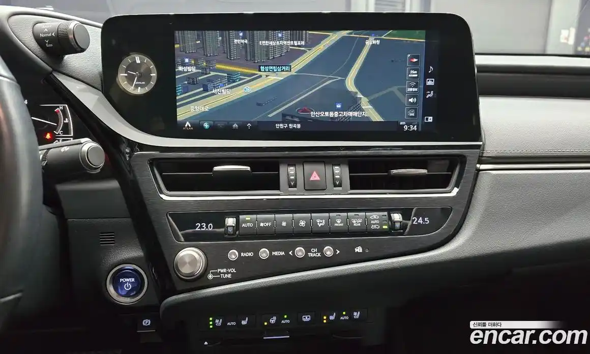 Lexus ES 2022 2.5 Автомат в Москве № 198848, фото 9