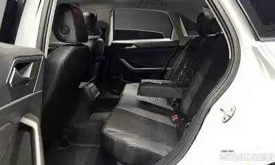 Volkswagen Jetta, 2023